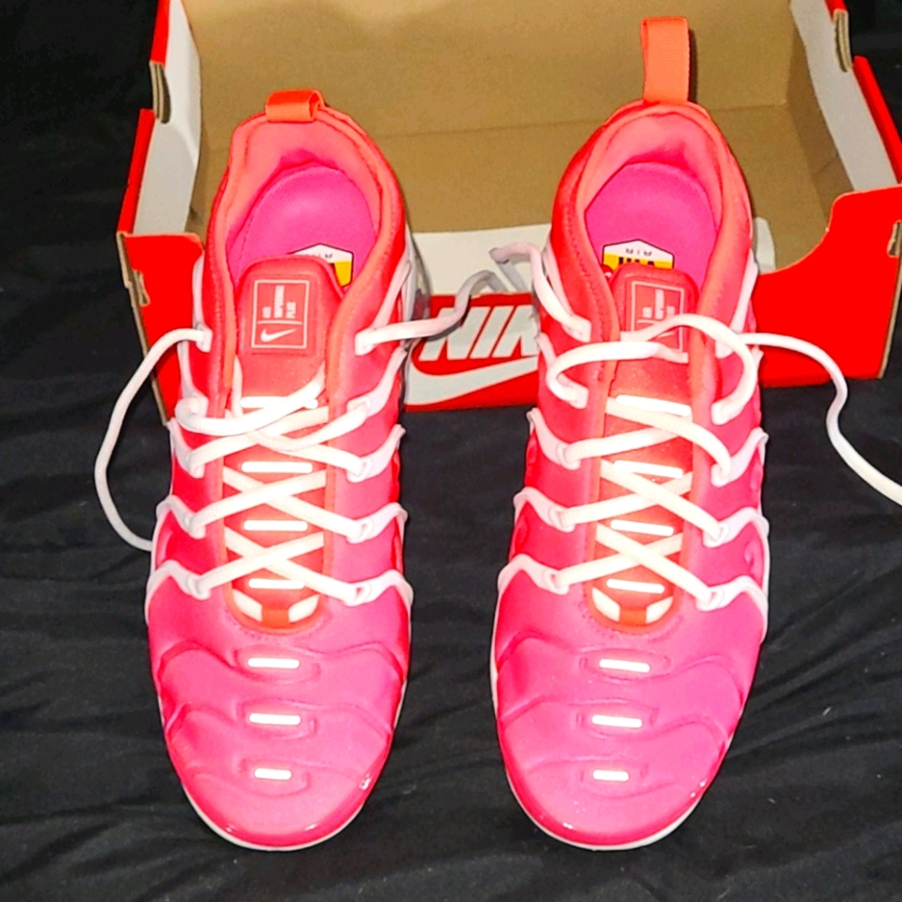 Nike Air Vapormax size 9.5